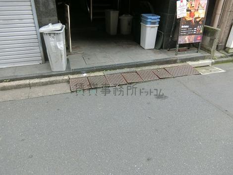 正面玄関