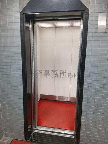 エレベーター