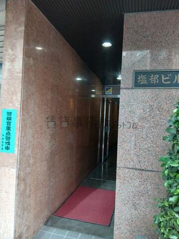 出入口付近