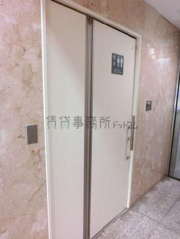 共有トイレ