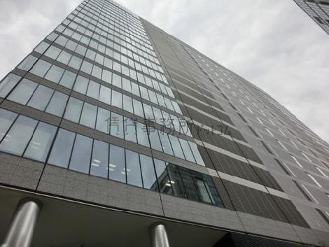 商店街側の外観です