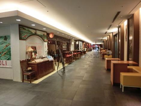 2階の飲食店舗区画です