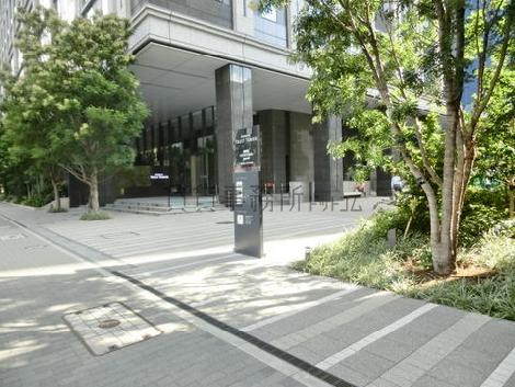正面玄関