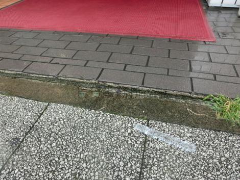 正面玄関