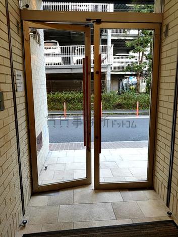 正面玄関