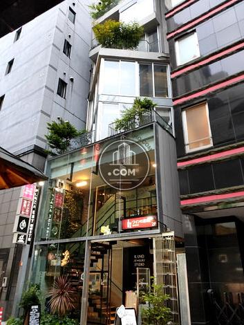 PLAZA EST新宿三丁目の外観写真