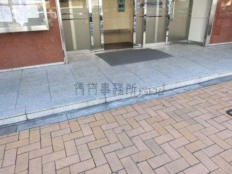 正面玄関