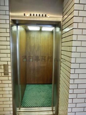 エレベーター