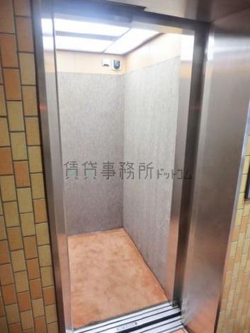 防犯カメラを設置