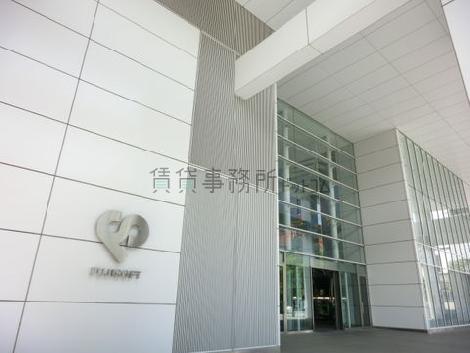 東側出入口