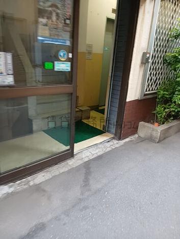 正面玄関