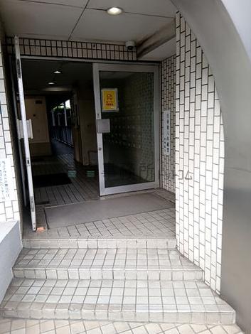 正面玄関