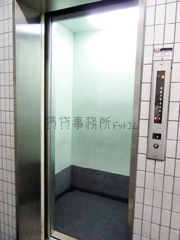 エレベーター