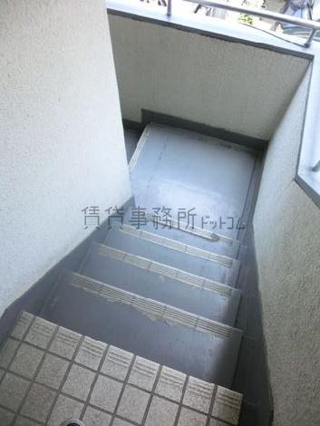踊り場の様子