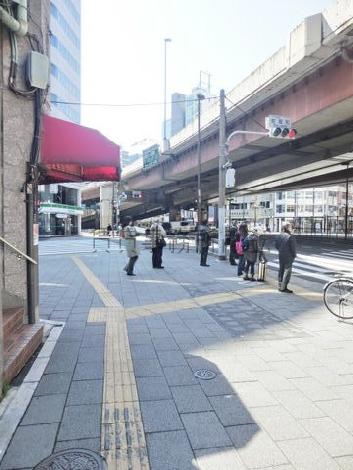 余裕を持たせた広い歩道