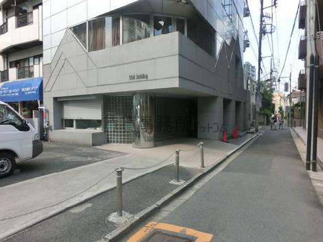 物件入口付近です