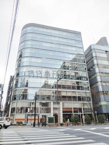 透明感のある建物