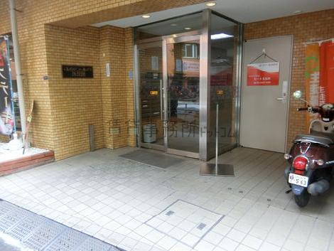 正面玄関