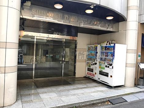 正面玄関
