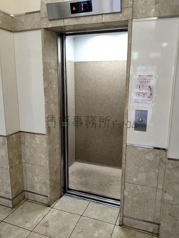 エレベーター