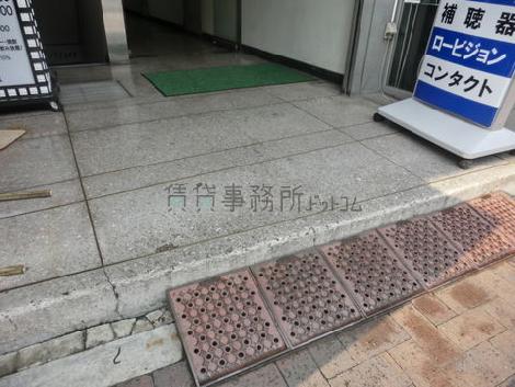 正面玄関