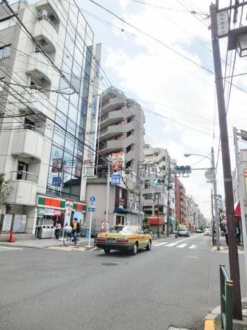 大久保通り沿い