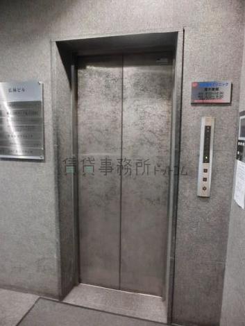 乗り場前
