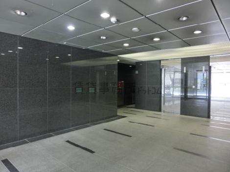 高級感のあるエントランスホールです