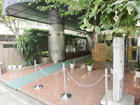 正面玄関