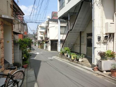 近隣の物件より少し大きめです