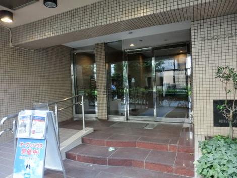 正面玄関