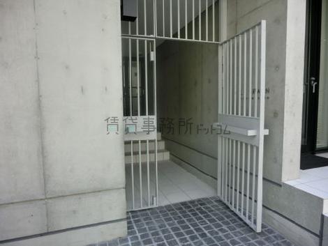 正面玄関