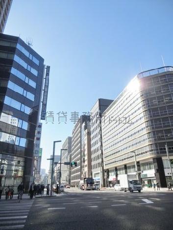 交通量の多い公道です