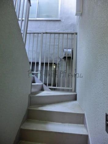 屋外階段です