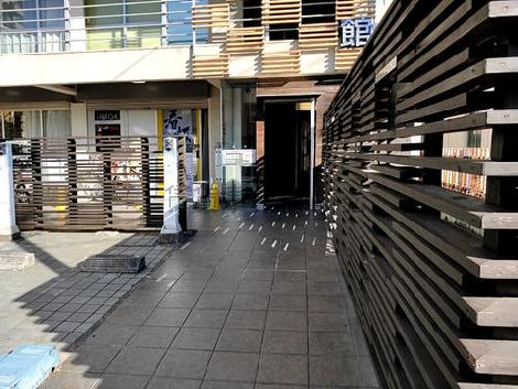 正面玄関