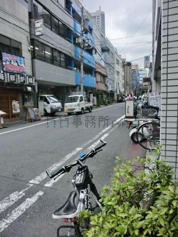 駅方面の通りです