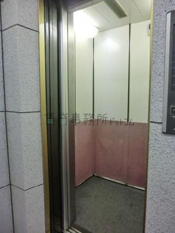 エレベーター内の様子