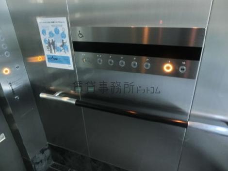 低い位置にある操作面