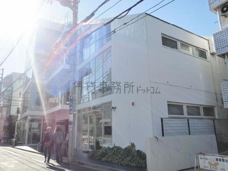 側面からの外観