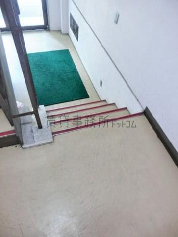 階段上からの様子