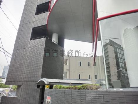 トンネル加工が施された壁面
