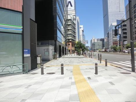 赤坂見附方面
