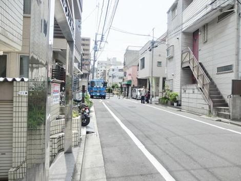 玄関前通り