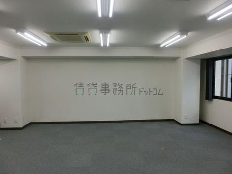 銀座8丁目10番ビルの室内