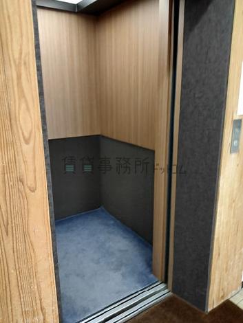 エレベーター