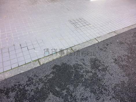 1階店舗スペース前には段差がありません