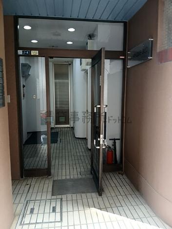 正面玄関