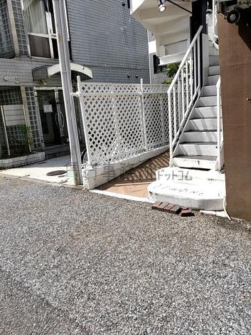 正面玄関
