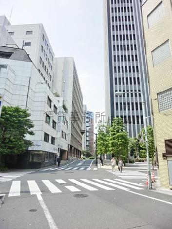 それほど車通りは多くないです