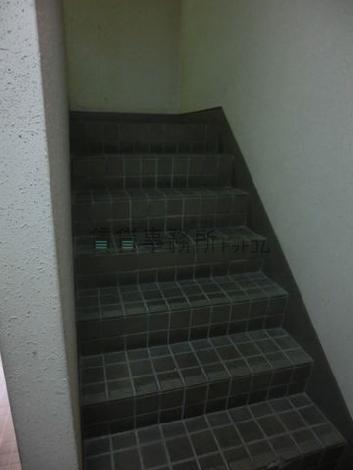 内階段です